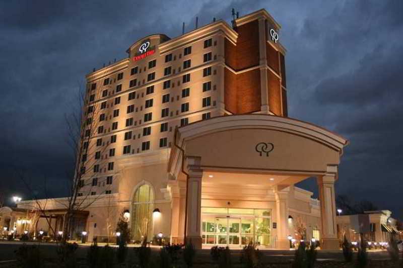 Doubletree By Hilton Greensboro Exteriör bild